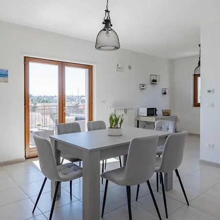 Dimora Lella - Yourplace Abruzzo アパート